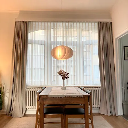 Authentieke Loft Herenhuis Lägenhet